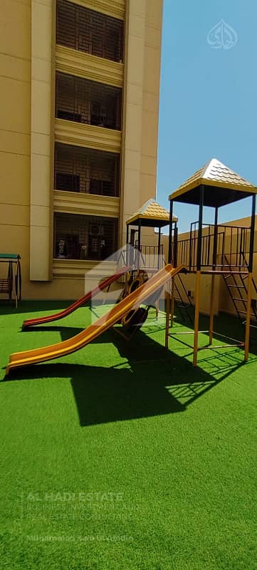 Get An Attractive Flat In Chapal Courtyard Under Rs. 10000000