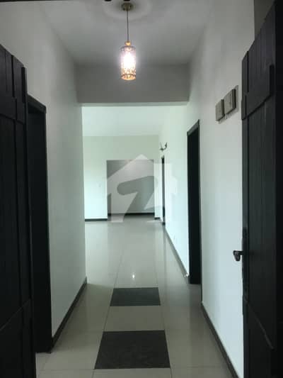 3 Bed 10 Marla Flat for Sale in Askari 10 Sector F, Lahore