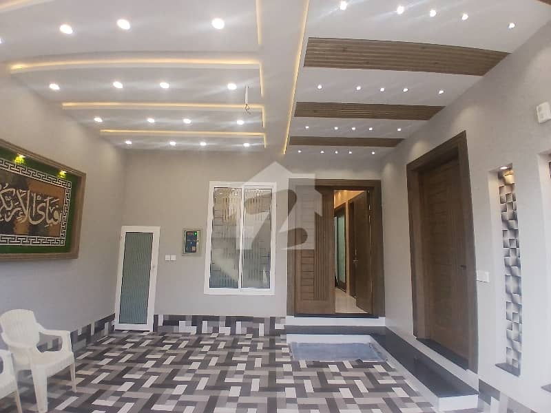 4 Bed House 5 Marla Luxury House 4 Bed House 5 Marla Luxury House