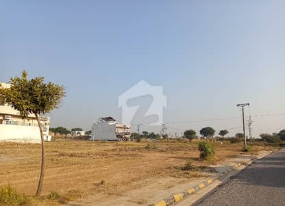 گلبرگ ریزیڈنشیا - بلاک وی گلبرگ ریزیڈنشیا,گلبرگ,اسلام آباد میں 7 مرلہ رہائشی پلاٹ 1.1 کروڑ میں برائے فروخت۔