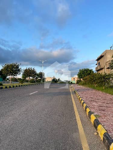 گلبرگ ریزیڈنشیا - بلاک وی گلبرگ ریزیڈنشیا,گلبرگ,اسلام آباد میں 7 مرلہ رہائشی پلاٹ 1.08 کروڑ میں برائے فروخت۔ گلبرگ ریزیڈنشیا - بلاک وی گلبرگ ریزیڈنشیا,گلبرگ,اسلام آباد میں 7 مرلہ رہائشی پلاٹ 1.08 کروڑ میں برائے فروخت۔