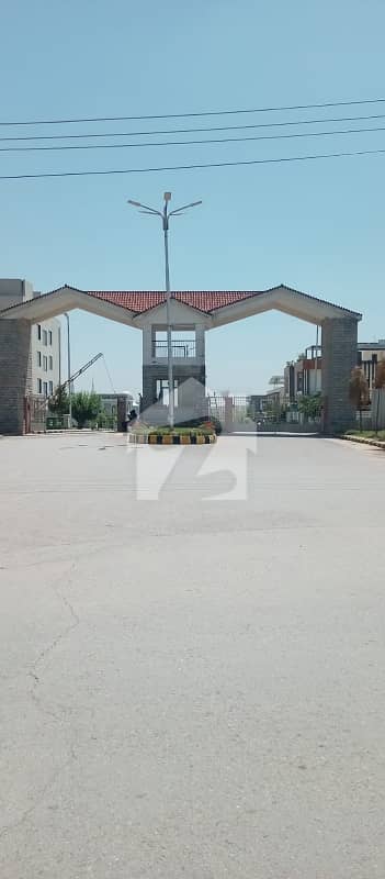 1 Kanal Grey Structure Phaf Officer Residencia Kurri Road 6 Bad Rooms 2 Drawing Room 2 Tv Lounge 2 Kitchen 2 Servant Room With Bath 3 Care Parking Electricity Water All Facilities Of Life Available