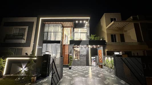 10 Marla Like Brand New Upper Portion Fully Furnish 3 Bed And Three Washroom Hot Location Sector F