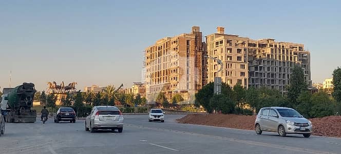 Plot For Sale Main Express Way Eagle Chowk