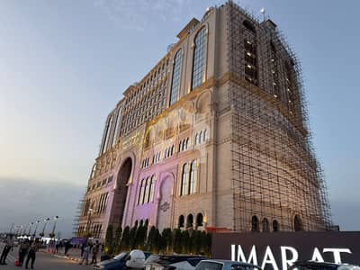 Shop Running On High Rent 96,000 THOUSAND Per Month