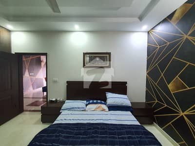 10 MARLA 3 BED FLAT FULL FURNISHED AVAILABLE FOR RENT WITH GAS IN ASKARI 11