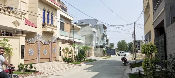 5 Marla Ideal Location Facing Park Just Buy And Start Constructiin
