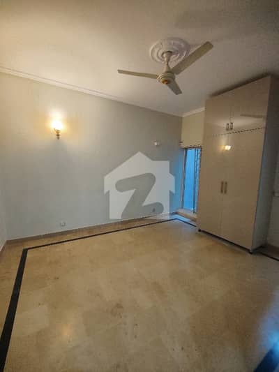G-10/4 25*50 Ground Portion Available For Rent
