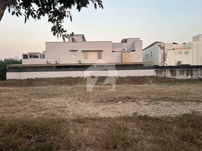 1 Kanal Pair Plot No 437+438 Urgent For Sale in DHA Phase 7 Block Z1 Prime Location