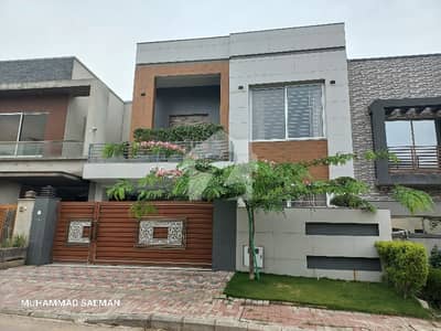 10 Marla New 5 Bedroom House For Rent in Bahria Town phase 4