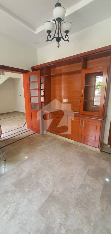 G-13 25x40 House Available At Reasonable Price