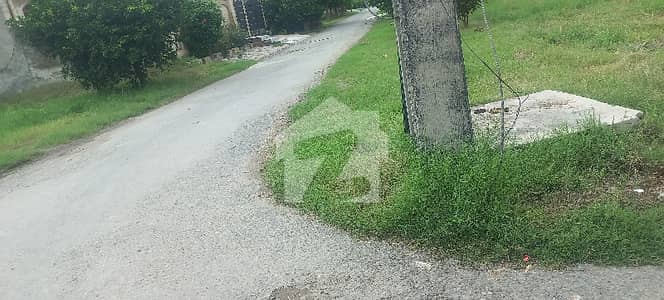 گل بہار پارک لاہور میں 16 مرلہ رہائشی پلاٹ 2.7 کروڑ میں برائے فروخت۔