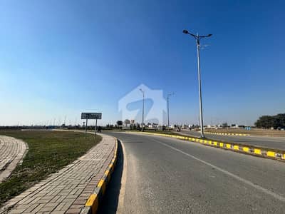 ڈی ایچ اے فیز9 پریزم - بلاک این ڈی ایچ اے فیز9 پریزم,ڈی ایچ اے ڈیفینس,لاہور میں 1 کنال رہائشی پلاٹ 2.55 کروڑ میں برائے فروخت۔