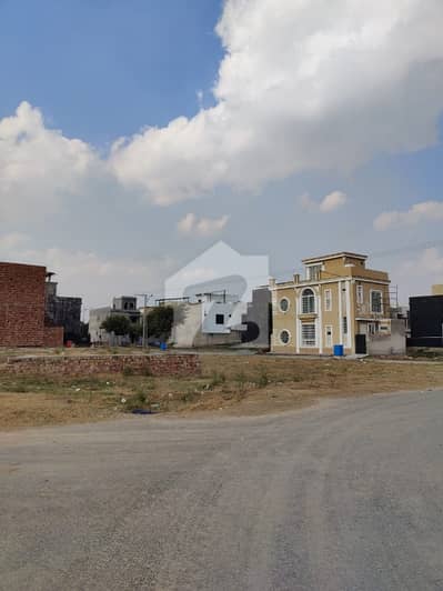 10 Marla On Ground Carpeted Road 40 feet Developed Area Plot B Block Phase 3 10 Marla On Ground Carpeted Road 40 feet Developed Area Plot B Block Phase 3