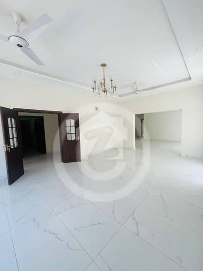 500 Sq Yards Latest Design Rcc Structured Bungalow Available In The Market