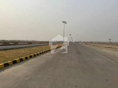 ایل ڈی اے سٹی فیز 1 ۔ بلاک ایل ایل ڈی اے سٹی فیز 1 - جناح سیکٹر,ایل ڈی اے سٹی فیز 1,ایل ڈی اے سٹی,ایل ڈی اے روڈ,لاہور میں 5 مرلہ رہائشی پلاٹ 54.5 لاکھ میں برائے فروخت۔