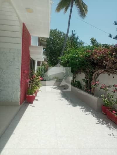 300 Yards Bungalow For Rent