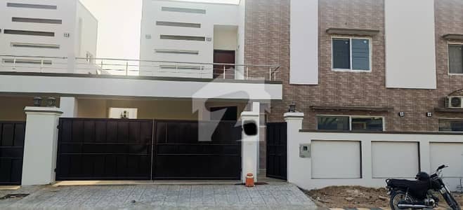 ایئرفورس آفیسرز ہاؤسنگ سکیم ملتان میں 4 کمروں کا 14 مرلہ مکان 95.0 ہزار میں کرایہ پر دستیاب ہے۔