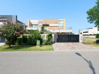 1 Kanal Slightly Used House FOR SALE With 15 Kw Solar Installed In Phase 6 DHA Lahore