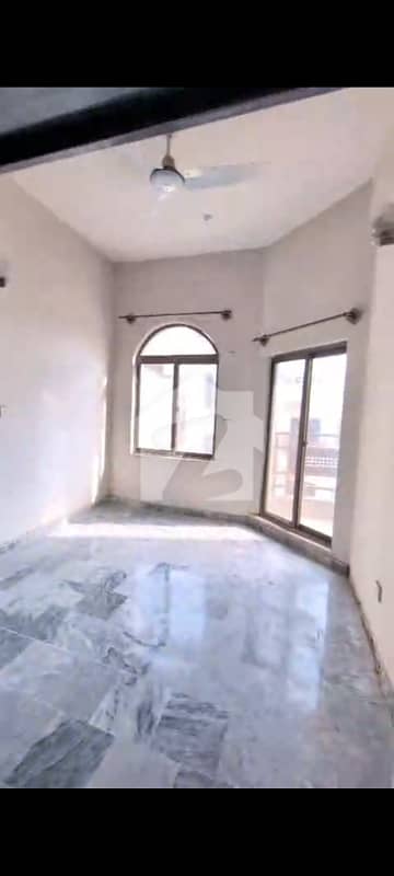 آئی ۔ 16 اسلام آباد میں 2 کمروں کا 4 مرلہ فلیٹ 60.0 لاکھ میں برائے فروخت۔ آئی ۔ 16 اسلام آباد میں 2 کمروں کا 4 مرلہ فلیٹ 60.0 لاکھ میں برائے فروخت۔