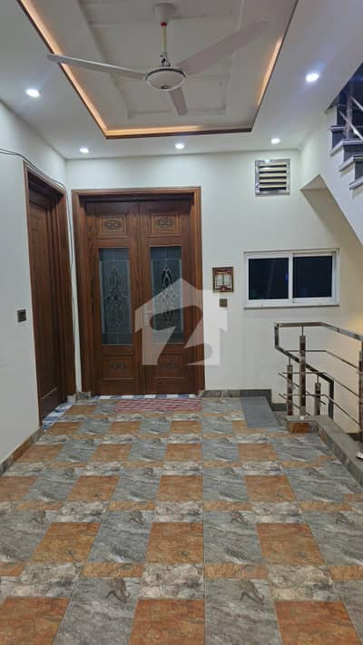6 Marla Portion For Rent