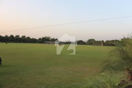 10 Marla Plot For Sale In F3 Block IEP Engineers Town Lahore | Prime Location | Demand 1.30 Crore