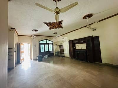 Sabzazar Scheme House Sized 1 Kanal For Sale