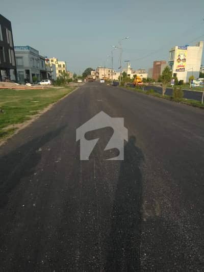 سینٹرل پارک ہاؤسنگ سکیم لاہور میں 5 مرلہ رہائشی پلاٹ 48.0 لاکھ میں برائے فروخت۔