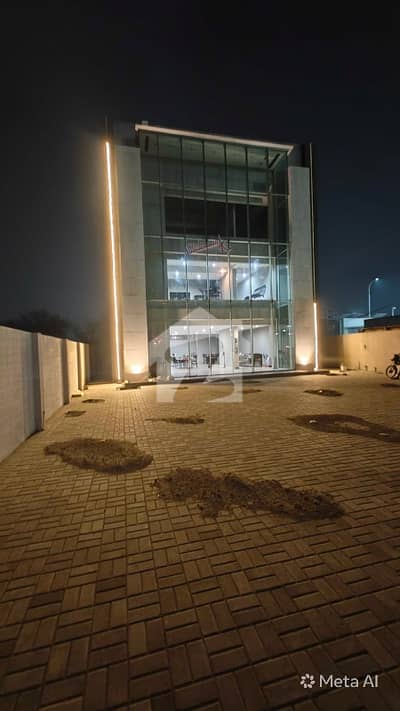 پائن ایونیو لاہور میں 1 کنال Studio عمارت 19.5 لاکھ میں کرایہ پر دستیاب ہے۔