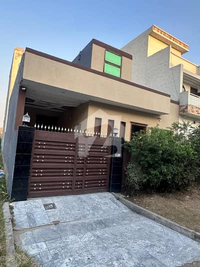 Prime Location 5 Marla House In Only Rs. 13000000