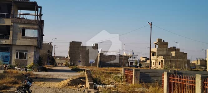 فلکناز ڈریمز ملیر,کراچی میں 5 مرلہ رہائشی پلاٹ 33.0 لاکھ میں برائے فروخت۔