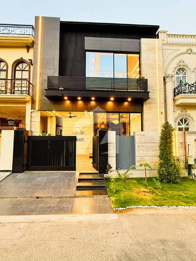 5 Marla Ultra Modern House For Sale | DHA Phase 9 Town | Hot Location