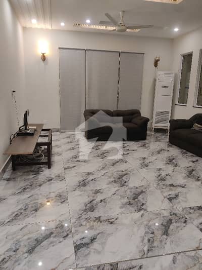 ای ایم ای سوسائٹی لاہور میں 5 کمروں کا 1 کنال مکان 2.5 لاکھ میں کرایہ پر دستیاب ہے۔ ای ایم ای سوسائٹی لاہور میں 5 کمروں کا 1 کنال مکان 2.5 لاکھ میں کرایہ پر دستیاب ہے۔