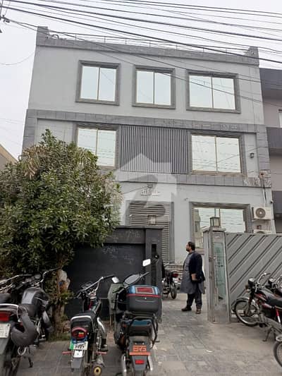 Commercial Floors For Office Software House Etc ON Main Boulevard Commercial Floors For Office Software House Etc ON Main Boulevard