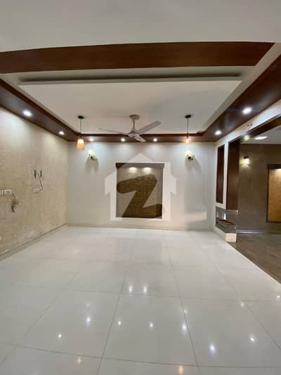 In Bahria Town - Jasmine Block House Sized 10 Marla For sale