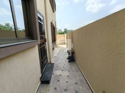10 MARLA LIKE NEW HOUSE AVAILABLE FOR RENT IN SECTOR E BAHRIA TOWN LAHORE