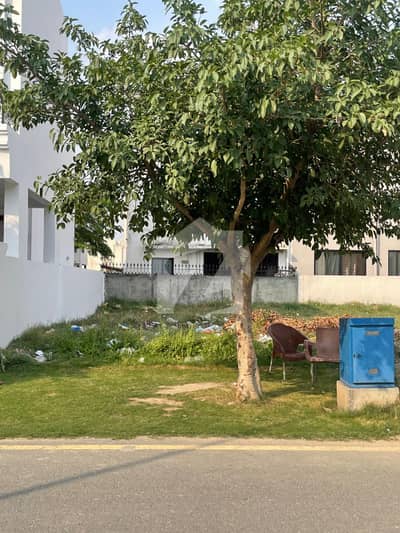 ڈی ایچ اے 9 ٹاؤن ۔ بلاک ڈی ڈی ایچ اے 9 ٹاؤن,ڈیفنس (ڈی ایچ اے),لاہور میں 5 مرلہ رہائشی پلاٹ 1.35 کروڑ میں برائے فروخت۔ ڈی ایچ اے 9 ٹاؤن ۔ بلاک ڈی ڈی ایچ اے 9 ٹاؤن,ڈیفنس (ڈی ایچ اے),لاہور میں 5 مرلہ رہائشی پلاٹ 1.35 کروڑ میں برائے فروخت۔