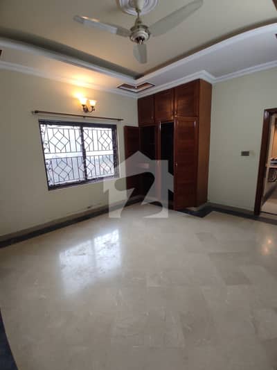 10 Marla Upper Portion Available For Rent In G-13. It Has 3 Bedrooms With Attached Bathrooms, A Proper Servant Room With An Attached Bathroom, And Separate Electricity And Gas Meters. One Car Porch Is Available. Both Supply Water A