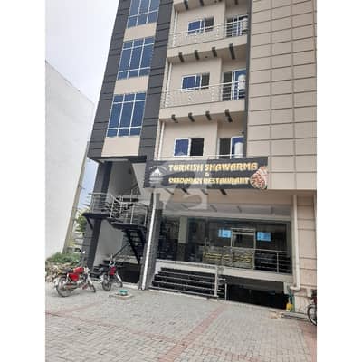 سی بی آر ٹاؤن اسلام آباد میں 11 کمروں کا 8 مرلہ عمارت 13.25 کروڑ میں برائے فروخت۔