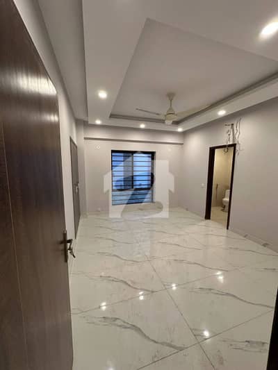 FLAT AVAILABLE FOR RENT METROPOLIS, MAIN JINNAH AVENUE NEAR BY MALIR CANT CHECK POST 5