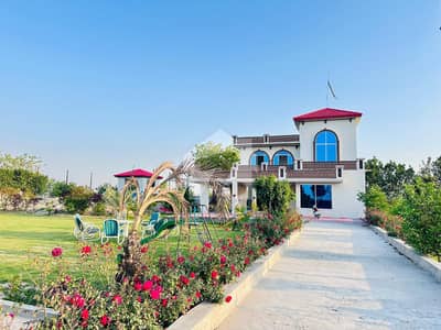 8 KANAL FARMHOUSE IS AVAILABLE FOR RENT AT DAILY BASIS BEDIAN ROAD NEAR DHA PHASE 7 AND 9 PRISM LAHORE 20K RENT PER SLOT (6-HOURS) SWIMMING POOL AND ALL AMENITIES AVAILABLE