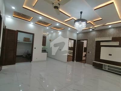 ای ایم ای سوسائٹی ۔ بلاک ایچ ای ایم ای سوسائٹی,لاہور میں 6 کمروں کا 1 کنال مکان 2.9 لاکھ میں کرایہ پر دستیاب ہے۔ ای ایم ای سوسائٹی ۔ بلاک ایچ ای ایم ای سوسائٹی,لاہور میں 6 کمروں کا 1 کنال مکان 2.9 لاکھ میں کرایہ پر دستیاب ہے۔