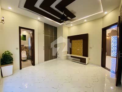 10Marla Designer Lika Brand New House