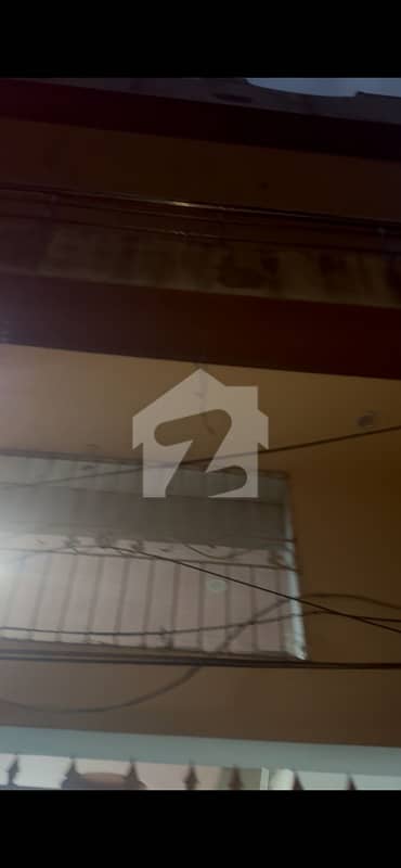 ڈوبرجی آرائیں سیالکوٹ میں 4 کمروں کا 3 مرلہ مکان 1.0 کروڑ میں برائے فروخت۔