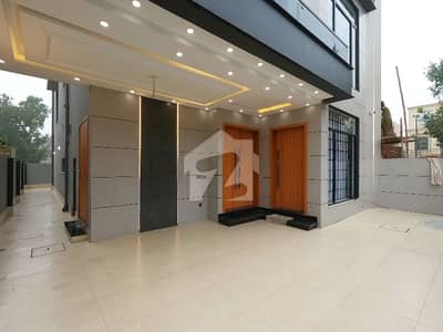 Prime Location Upper Portion Of 20 Marla Available For Rent In EME Society - Block B