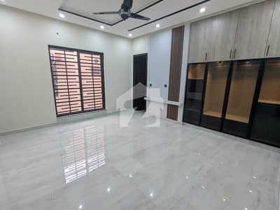 1 Kanal Upper Portion Available For Rent in NFC 1