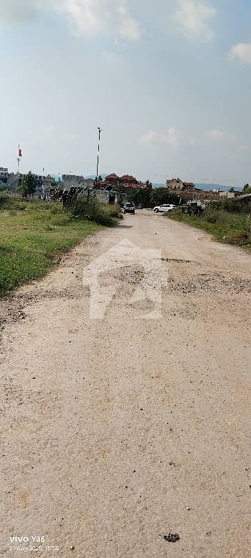 G14/3 Main Double Road Plot 804 Plot 30*60 Possession Available Clear Land