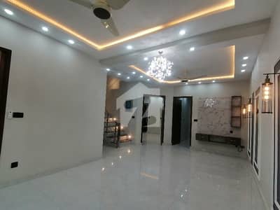 End Your Search For Prime Location House Here And rent Now