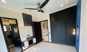 10 Marla House In Cavalry Ground Is Available For Sale 10 Marla House In Cavalry Ground Is Available For Sale