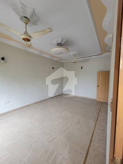 گلشنِ اقبال - بلاک 4 گلشنِ اقبال,گلشنِ اقبال ٹاؤن,کراچی میں 10 مرلہ دفتر 1.2 لاکھ میں کرایہ پر دستیاب ہے۔ گلشنِ اقبال - بلاک 4 گلشنِ اقبال,گلشنِ اقبال ٹاؤن,کراچی میں 10 مرلہ دفتر 1.2 لاکھ میں کرایہ پر دستیاب ہے۔